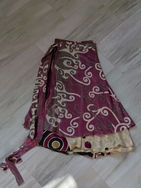 Women’s Reversible Silk True Wrap Made In India Midi Skirt Recycled Sari
